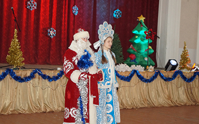 Дед Мороз и Снегурочка
