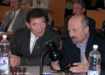 Ректоры ПаУ и ОмГПУ: профессор К.К. Кайдаров (слева) и профессор К.А. Чуркин