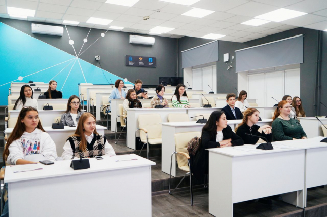 В ОмГПУ наградили студентов-волонтёров