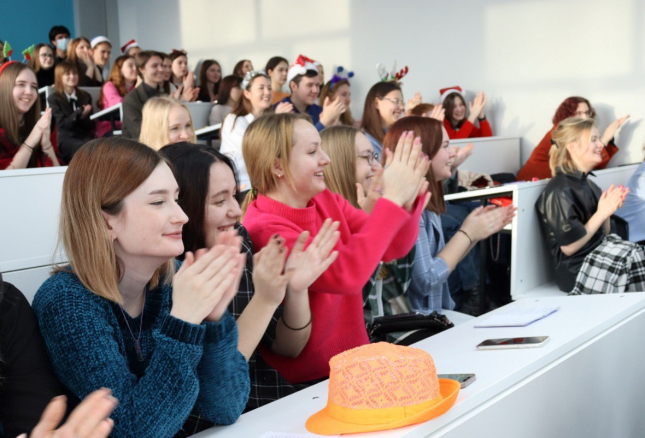 студенты факультета иностранных языков ОмГПУ