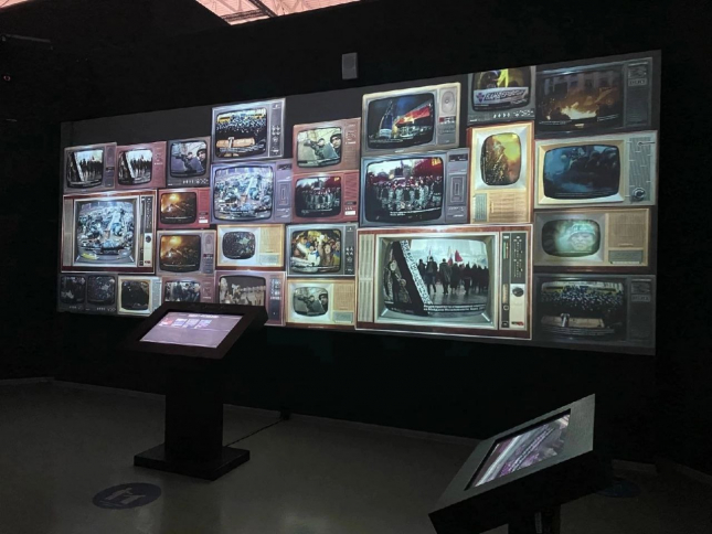 «Украина. На переломах эпох»