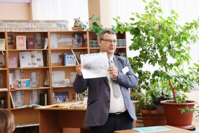 доцент кафедры географии и методики обучения географии Виталий Демешко